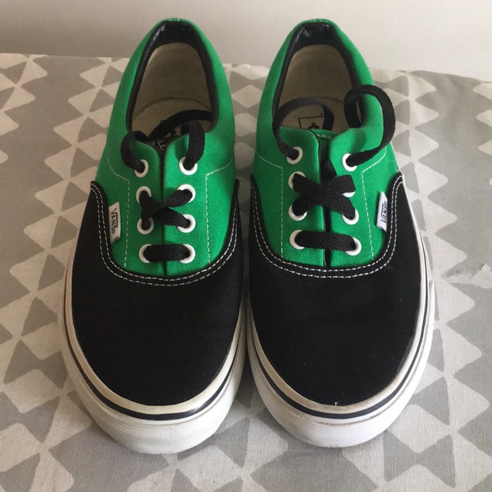 Black/Green Vans. Worn. Size Kids US 3. No box.